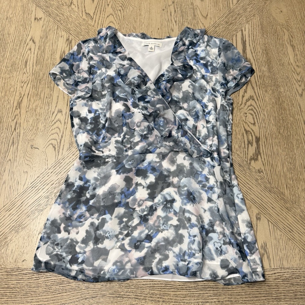 Banana‎ Republic Size 8 Blue Floral Faux Wrap Sleeveless Blouse Top